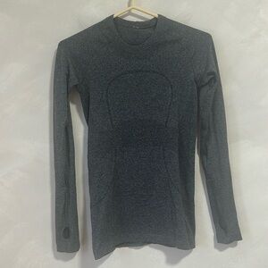 Lululemon Swiftly Tech Long Sleeve Crew Grey size 4
